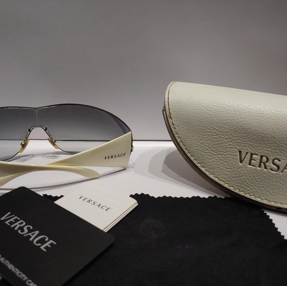 Versace VE2054 10008G Sunglasses